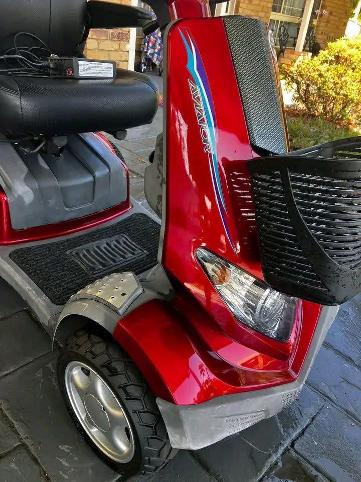 Careco Aviator 8mph Bronze Mobility Scooter - view 2