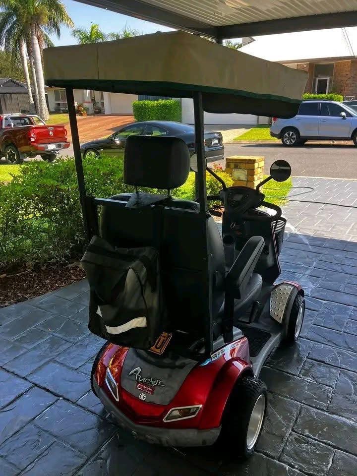 Careco Aviator 8mph Bronze Mobility Scooter - view 5