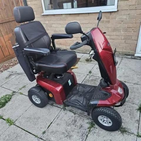 Kymco comfy 4 mobility scooter - view 2