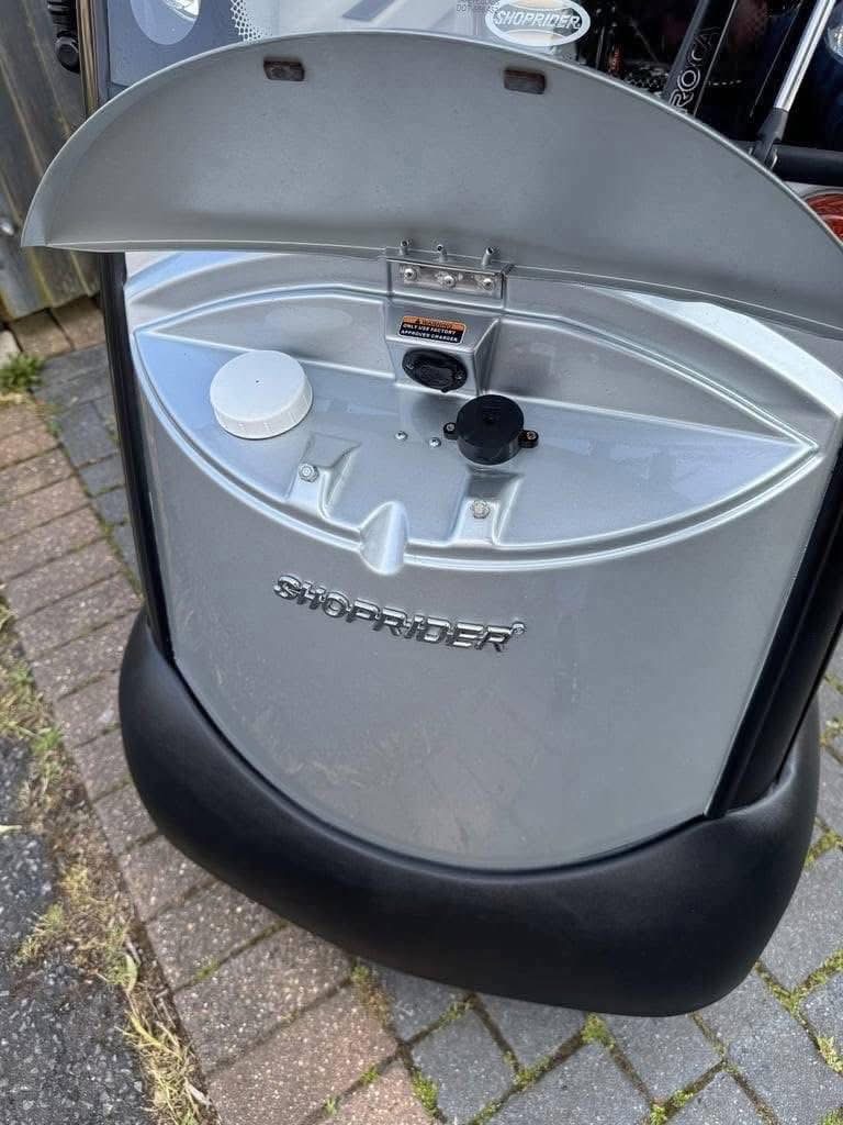 Shoprider Travesco class 3 mobility scooter - view 9