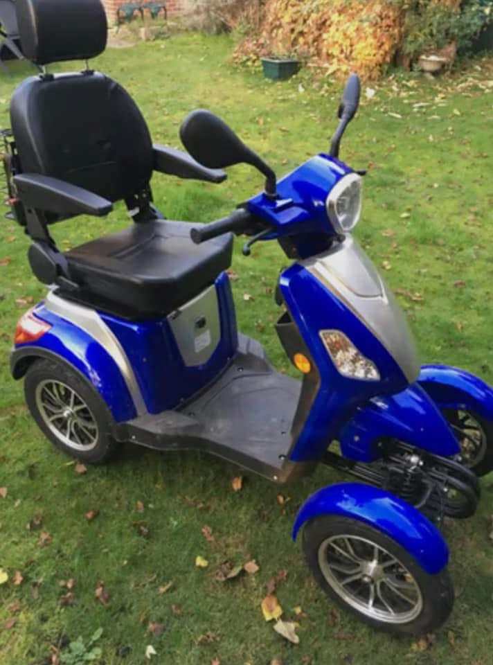 Green Power ZT-4 mobility scooter  - view 3
