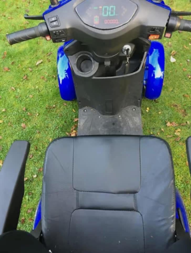 Green Power ZT-4 mobility scooter  - view 5