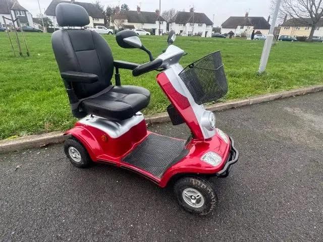 Kymco Maxi XLS mobility scooter  - view 3