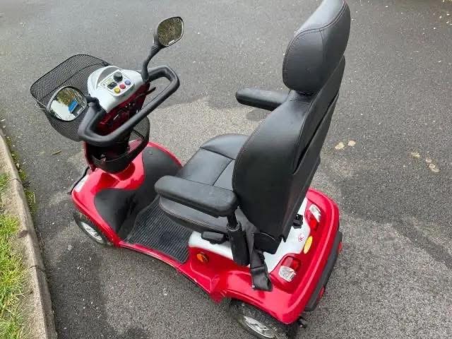 Kymco Maxi XLS mobility scooter  - view 6