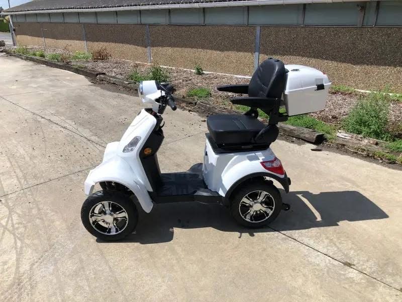 Vita Care 4000 Li mobility scooter  - view 6