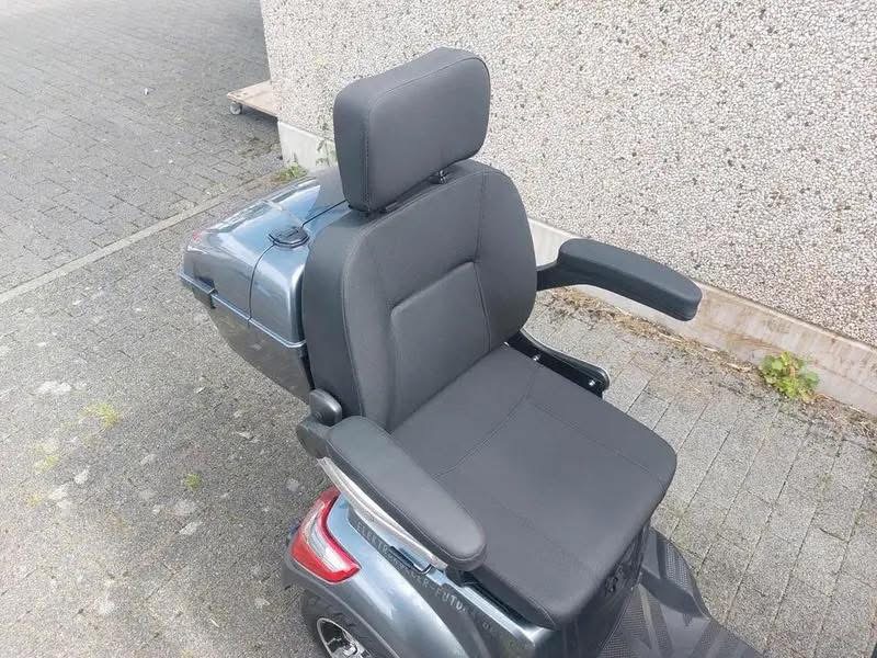 Vita care 4000 Li mobility scooter  - view 3