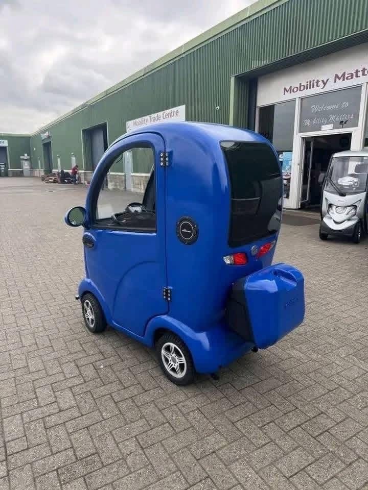 ScooterPac cabin car  - view 4