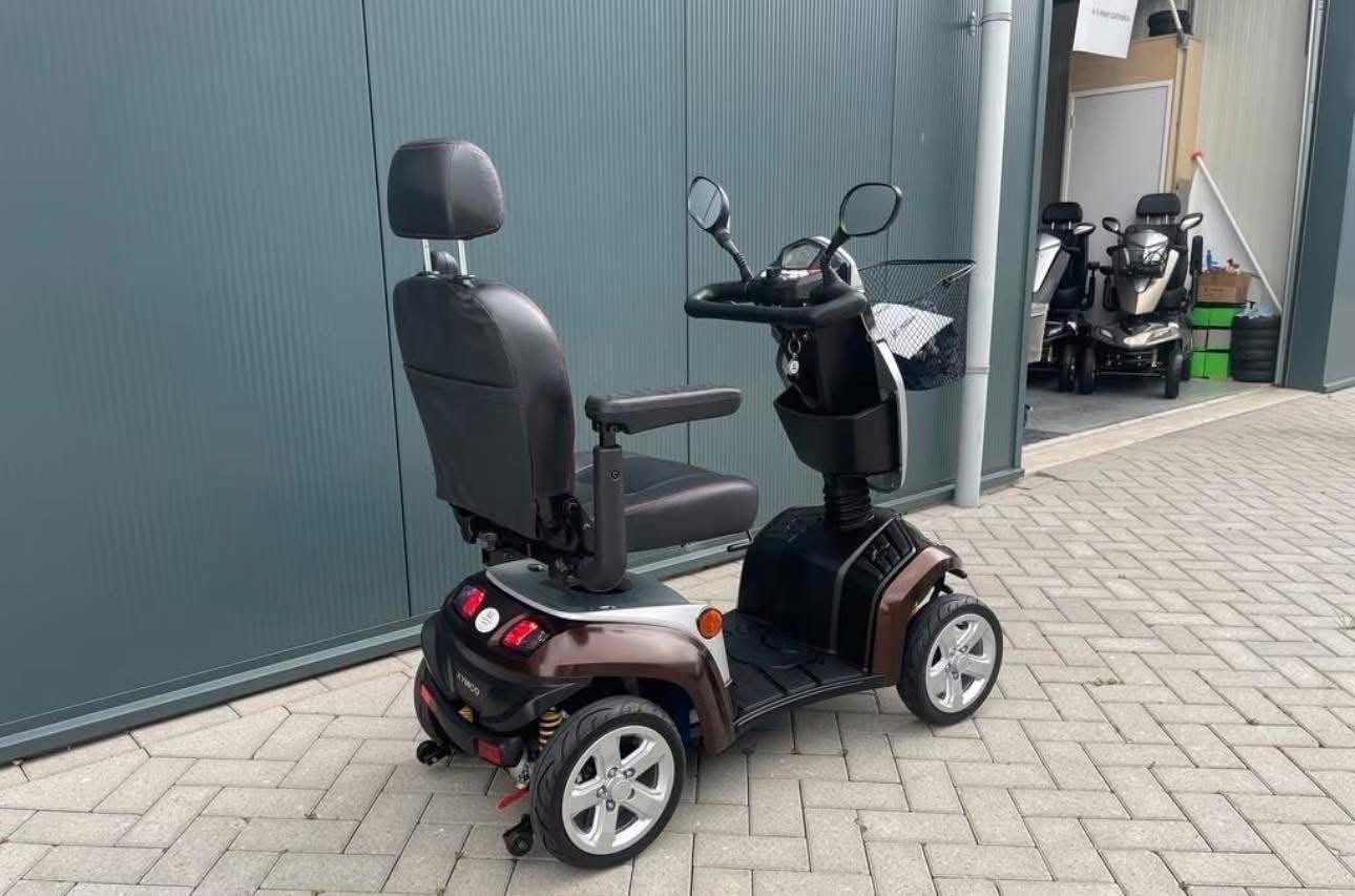 Kymco Agility mobility scooter  - view 4