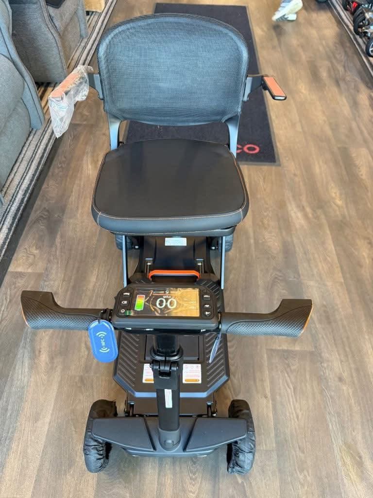 Monarch smarti 4 wheel automatic folding mobility scooter - view 3