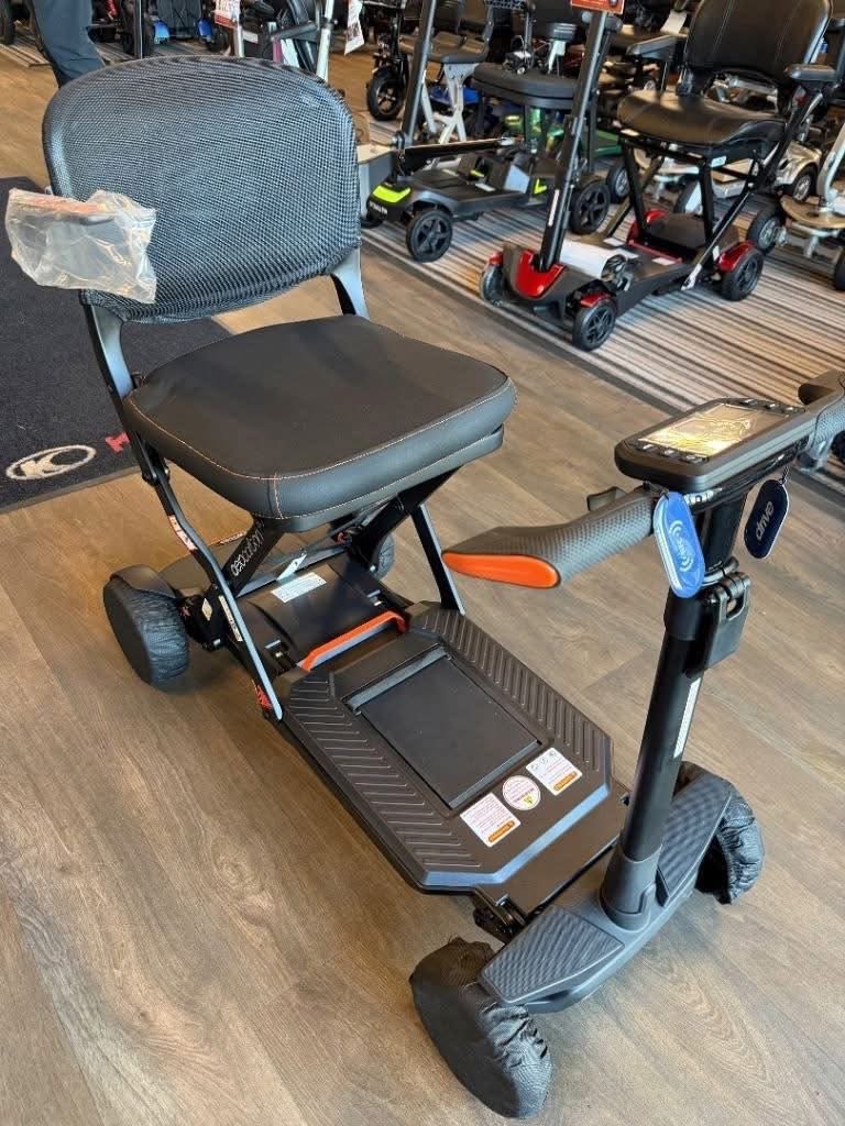 Monarch smarti 4 wheel automatic folding mobility scooter - view 4