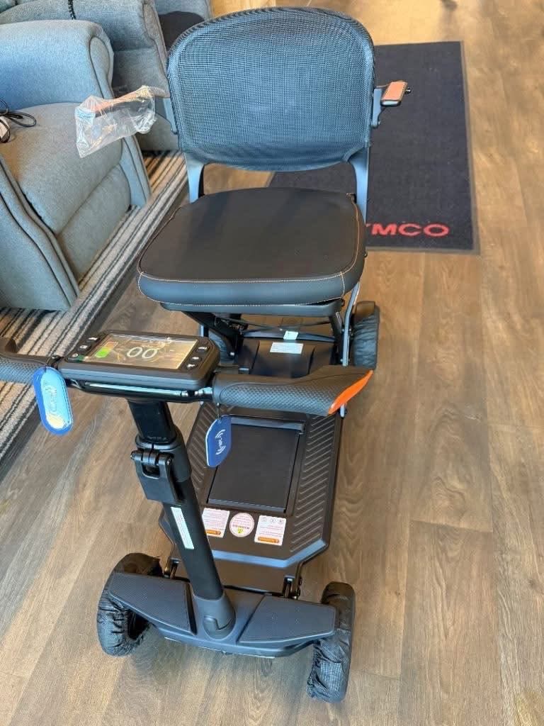 Monarch smarti 4 wheel automatic folding mobility scooter - view 5