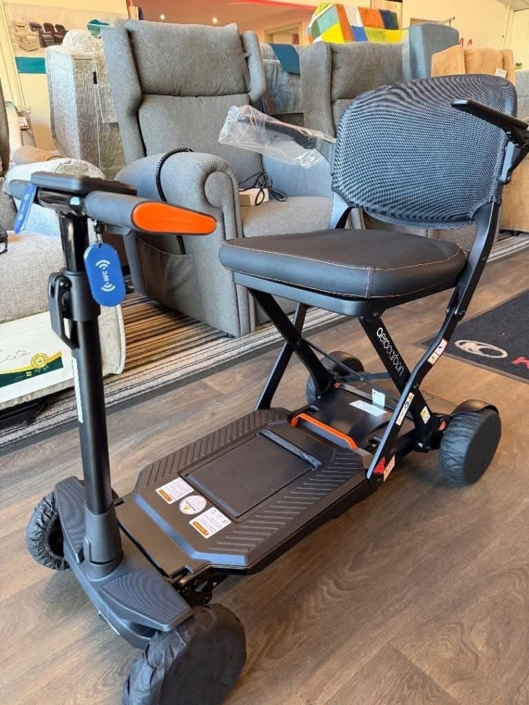 Monarch smarti 4 wheel automatic folding mobility scooter - view 9