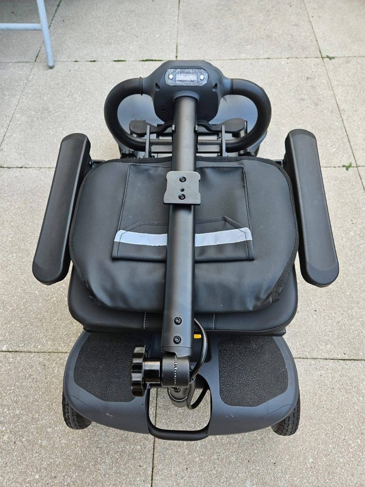 Ultra Lightweight Folding Carbon Fibre Mobility Scooter - view 4
