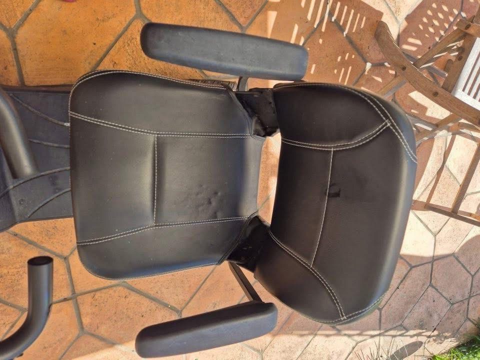 Invacare Colibri compact mobility scooter  - view 6