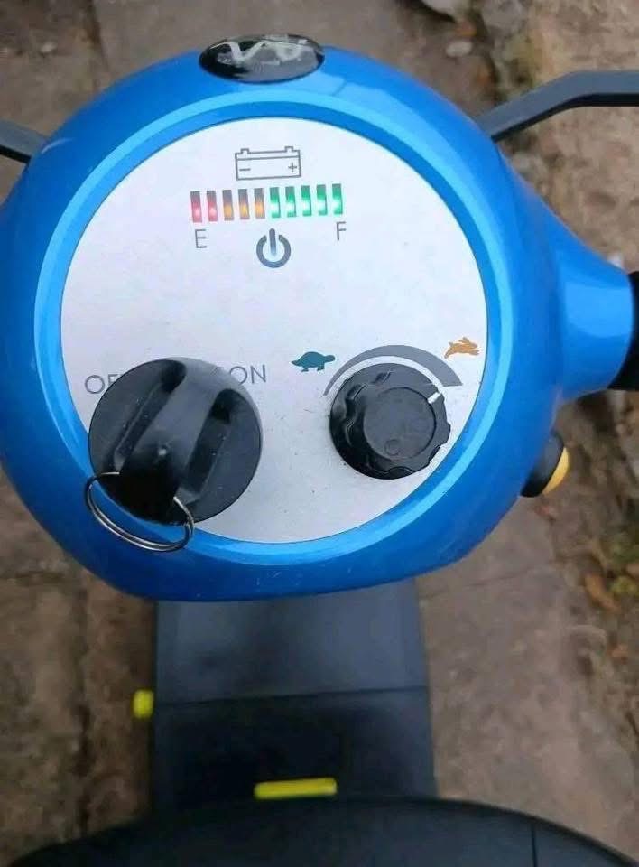 Motion Healthcare eDrive mobility scooter - view 6