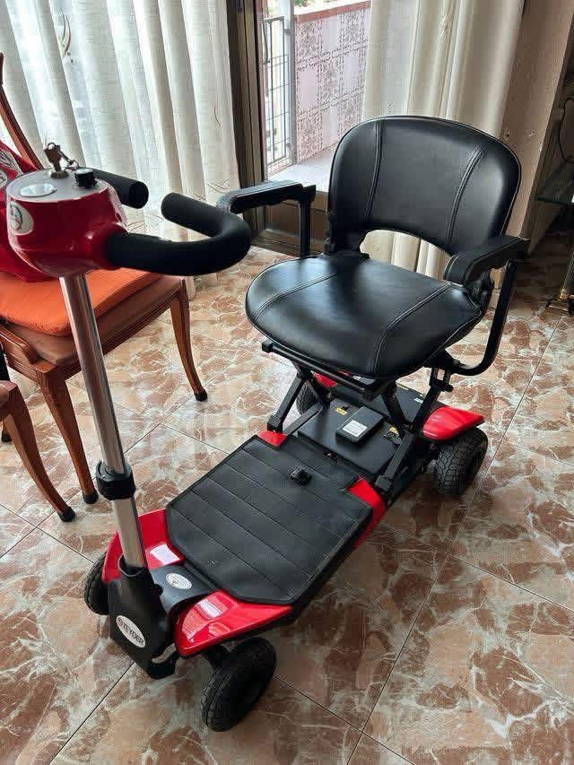 Teyder Folding Electric Scooter - view 2