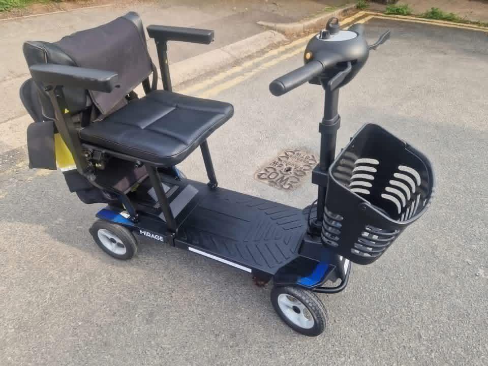 Exceptional Lightweight Aluminium Frame Mobility Scooter - view 2