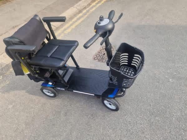 Exceptional Lightweight Aluminium Frame Mobility Scooter - view 3