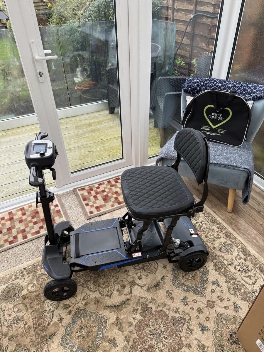 Foldable 4 wheel electric scooter  - view 4