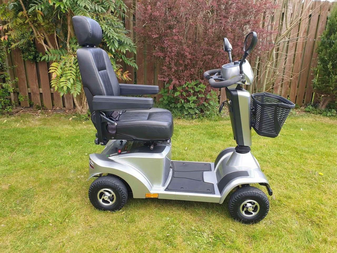 STERLING MOBILITY SCOOTER - view 3