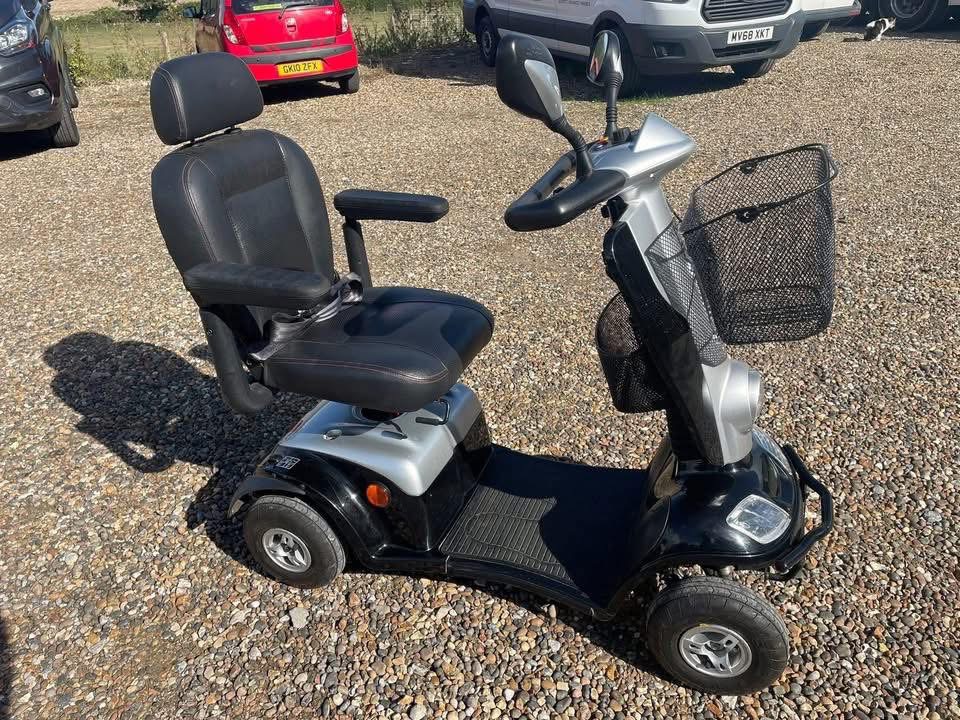 Kymco Maxi XLS 8mph Mobility Scooter - view 3