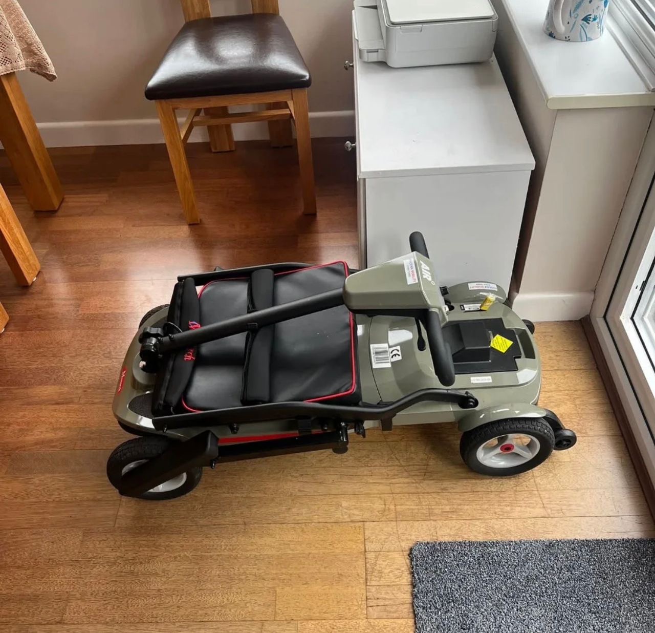 Monarch Air Lightweight Mobility Scooter - view 2