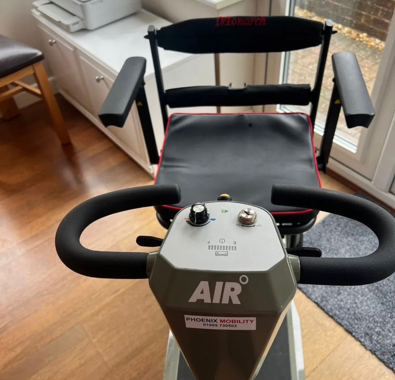 Monarch Air Lightweight Mobility Scooter - view 3