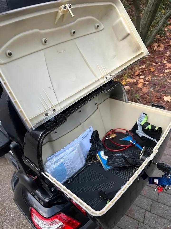 ROLEKTRO FOUR WHEEL ELECTRIC MOBILITY SCOOTER  - view 5