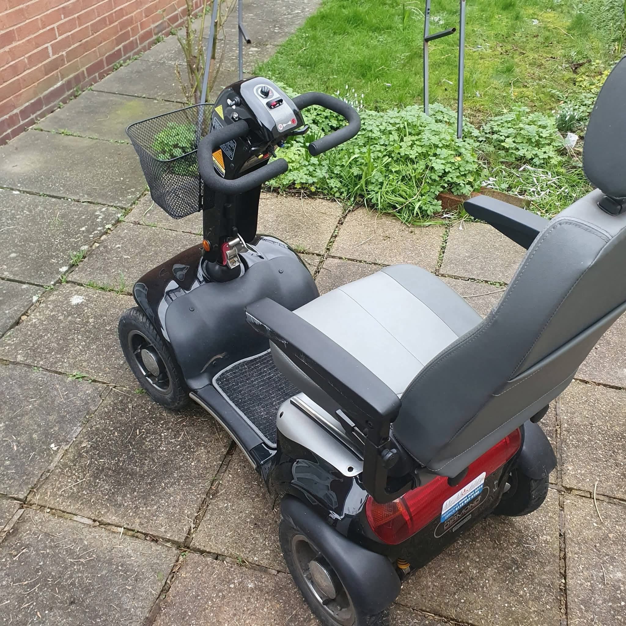 STERLING DIAMOND 8MPH MOBILITY SCOOTER  - view 8