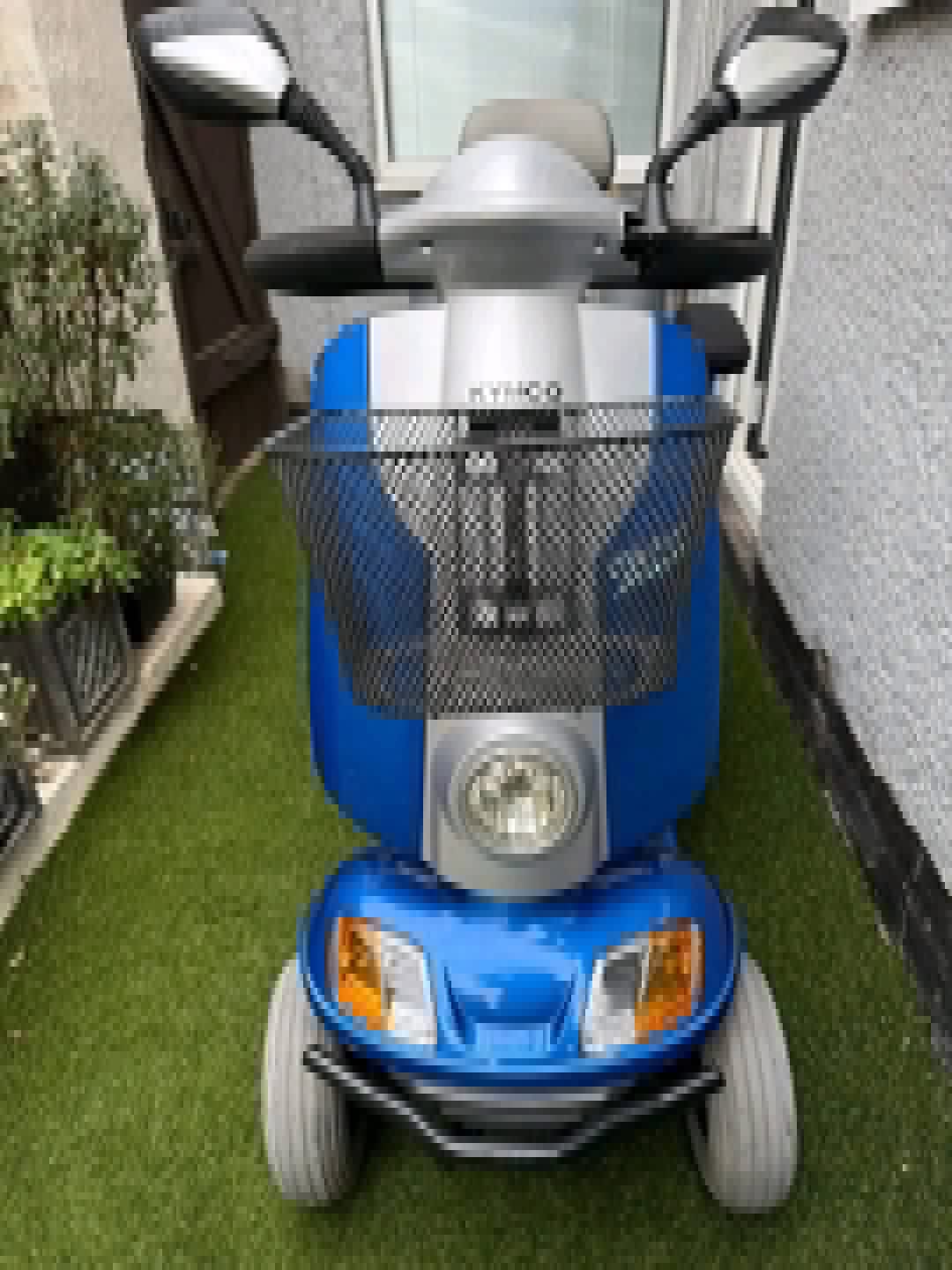 KYMCO MIDI XLS MOBILITY SCOOTER - view 2