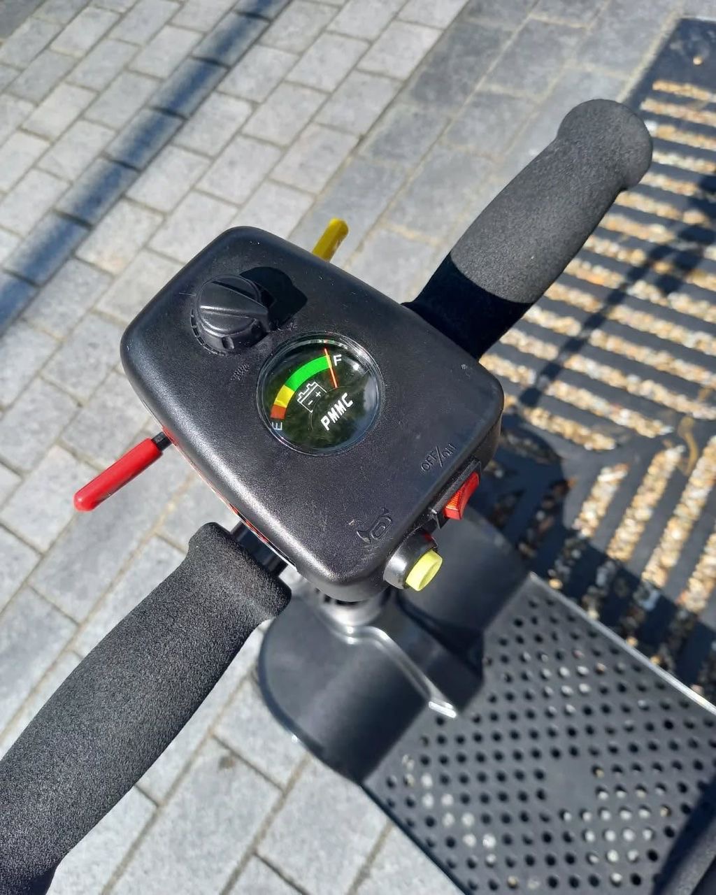PRORIDER EASY FOLD DELUXE MOBILITY SCOOTER - view 4