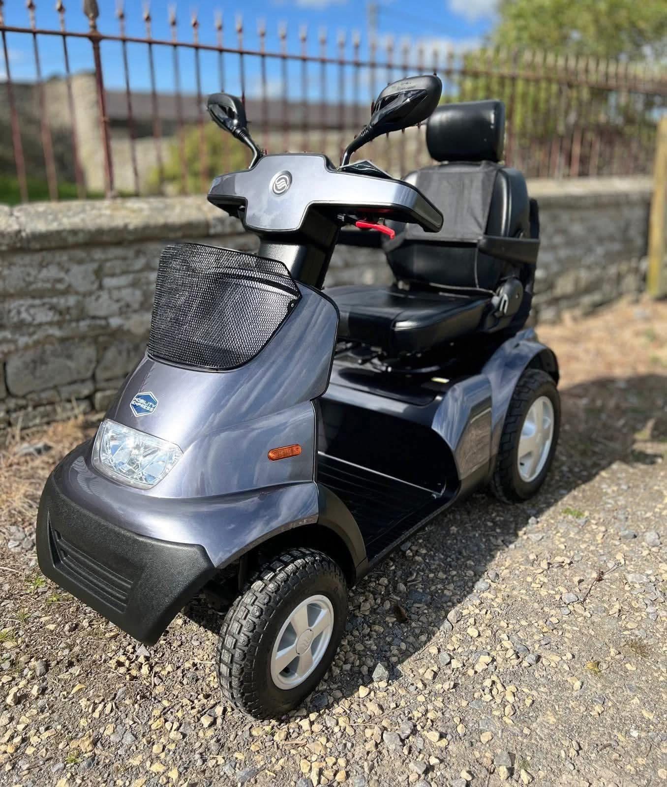 TGA BREEZE 4 WHEELS MOBILITY SCOOTER 