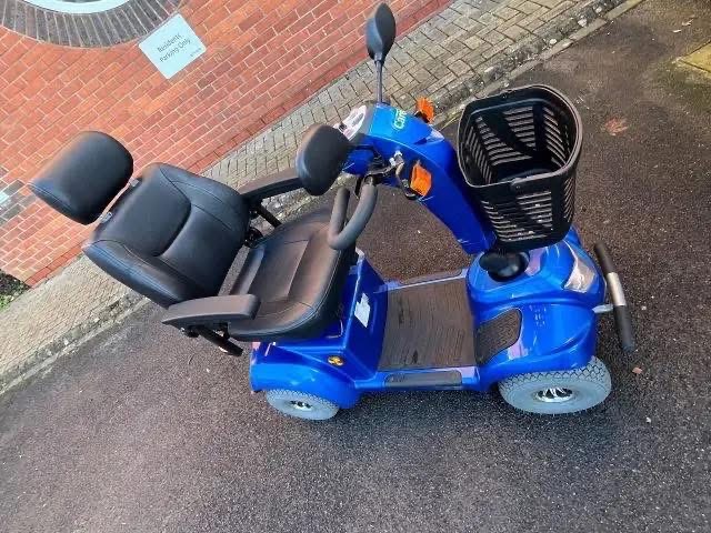 CARECO TITAN 8MPH MOBILITY SCOOTER  - view 7