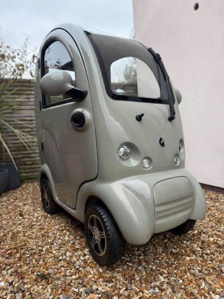 ScooterPac Cabin Car MK2 - view 2