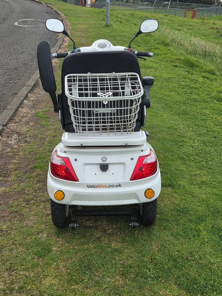 VELECO CRISTAL 3 WHEEL MOBILITY SCOOTER - view 3