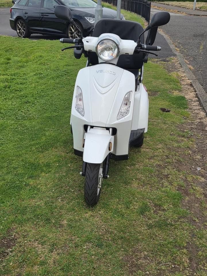 VELECO CRISTAL 3 WHEEL MOBILITY SCOOTER - view 4