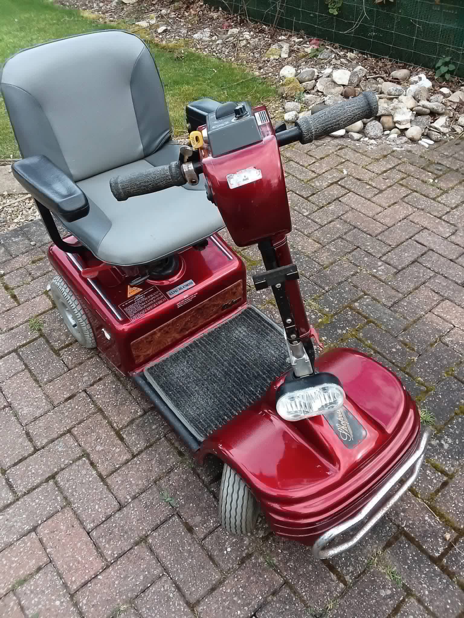 SHOPRIDER Sovereign 4 mobility scooter  - view 2
