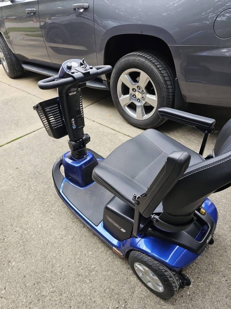 Victory 10 3wheeler Mobility Scooter  - view 2