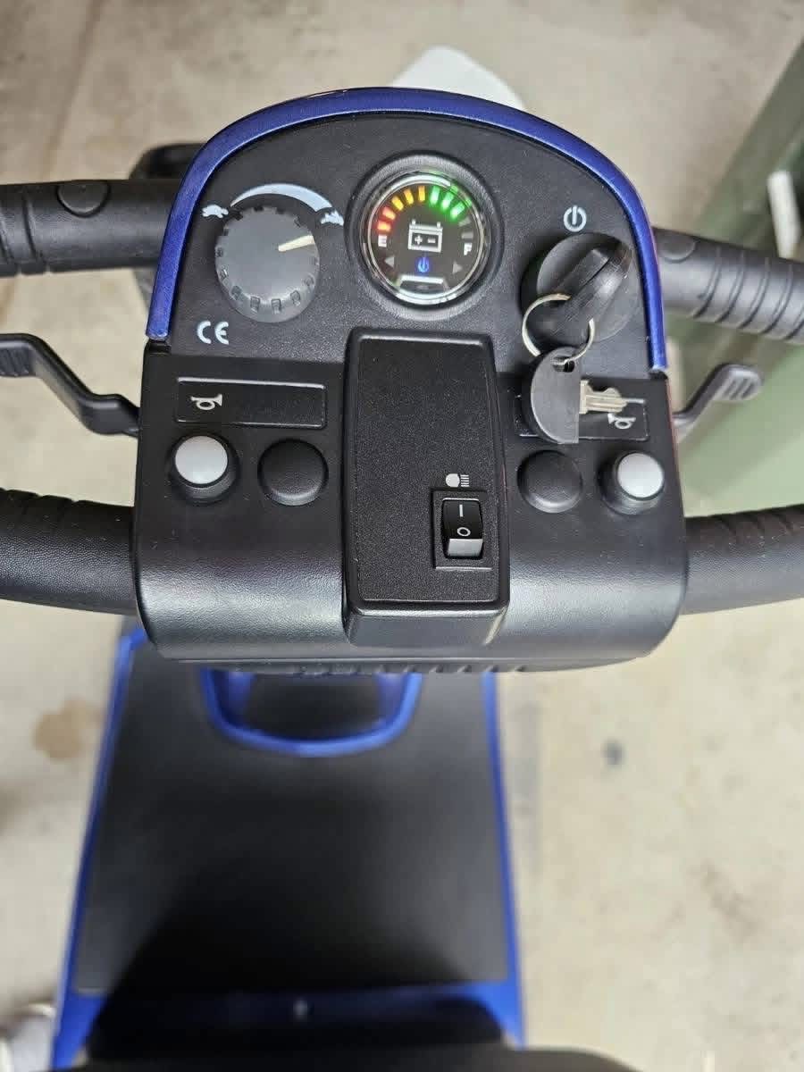 Victory 10 3wheeler Mobility Scooter  - view 3