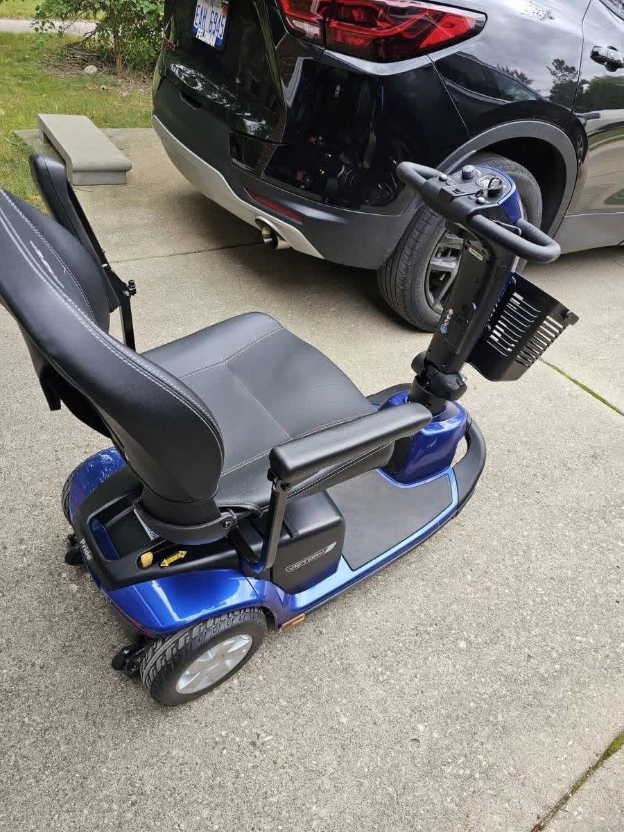 Victory 10 3wheeler Mobility Scooter  - view 4