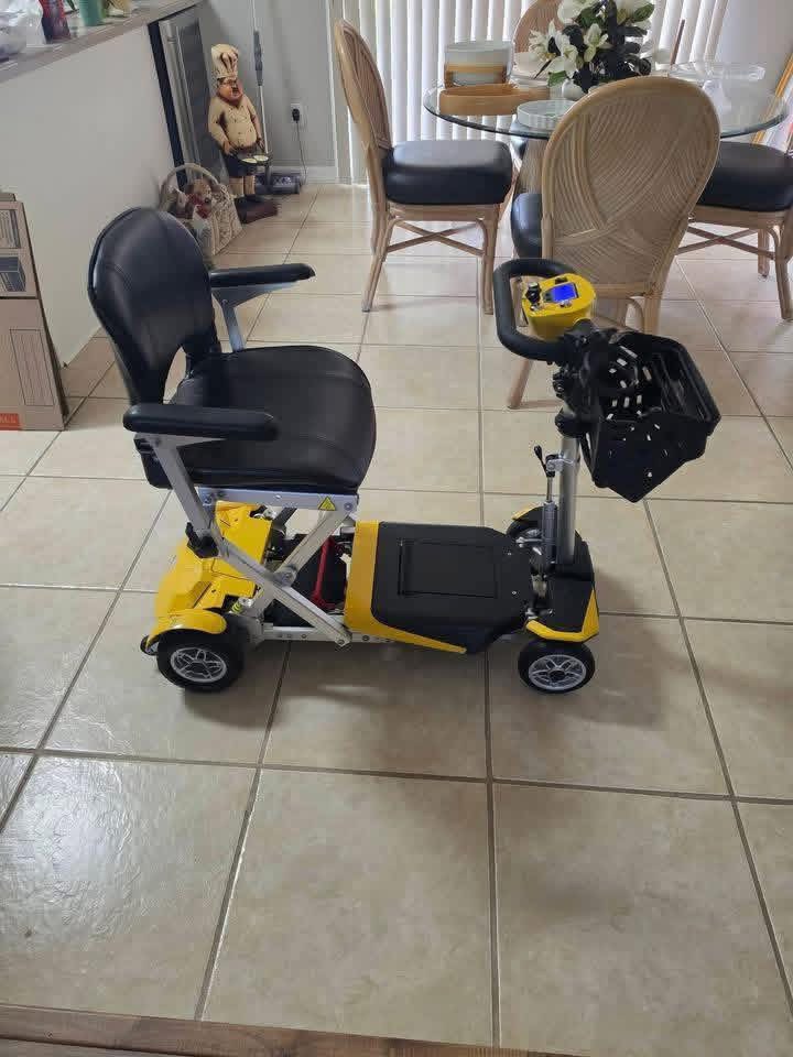 SOLAX TRANSFORMER mobility scooter