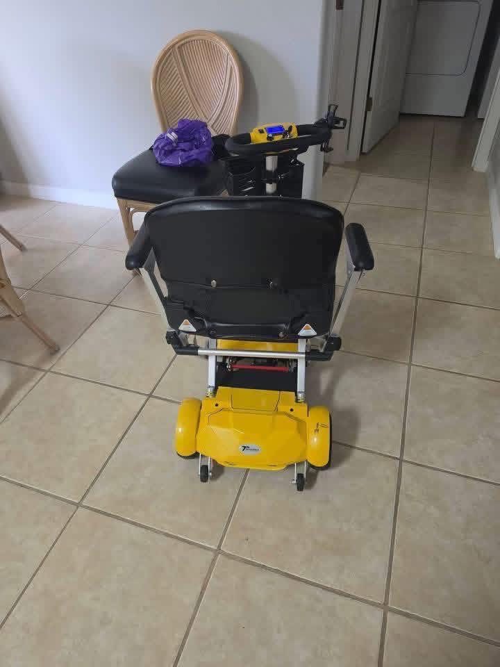 SOLAX TRANSFORMER mobility scooter - view 4