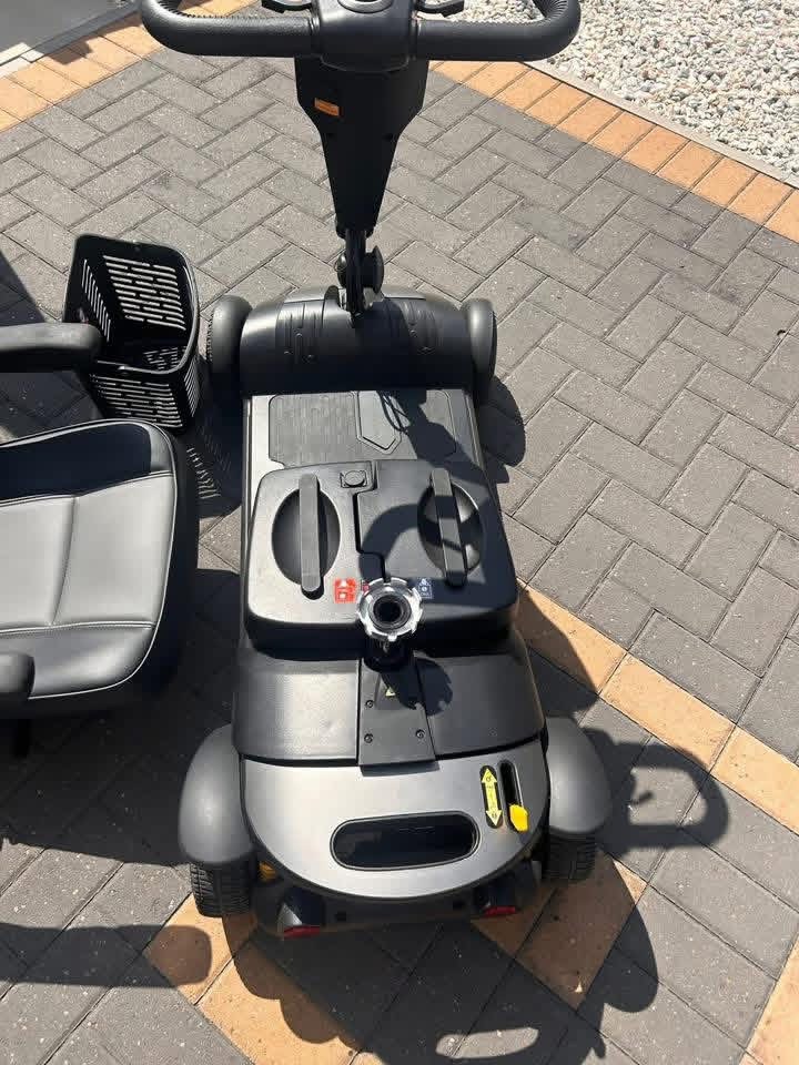 4 wheel lightweight mobility scooter  - view 8