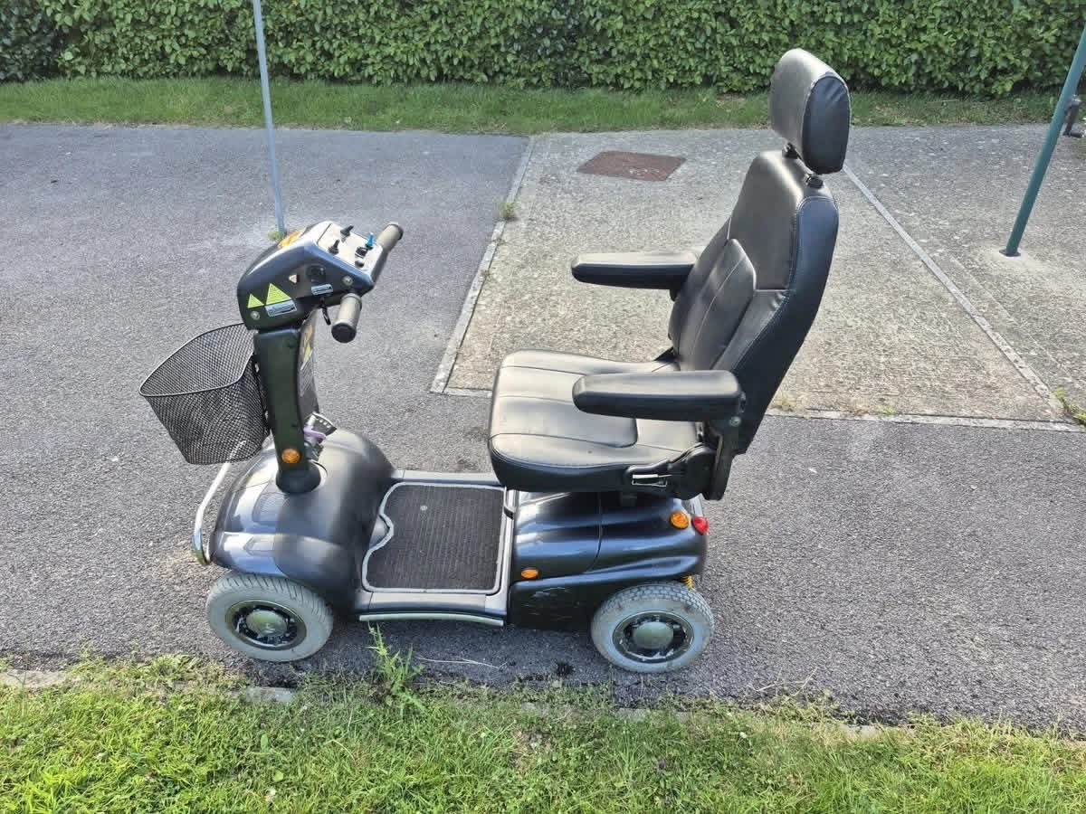 G max mobility scooter - view 4