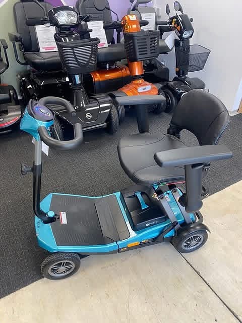Li-Tech Velo mobility scooter. - view 2