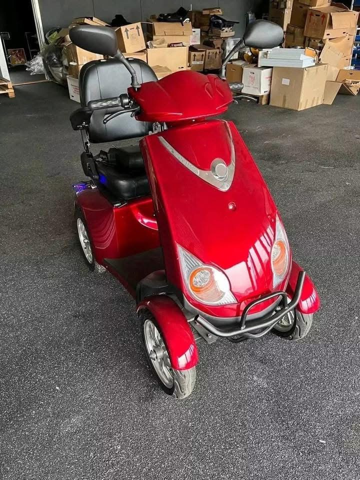 Red Elephant Heavy duty 4 wheel Mobility Scooter  - view 3