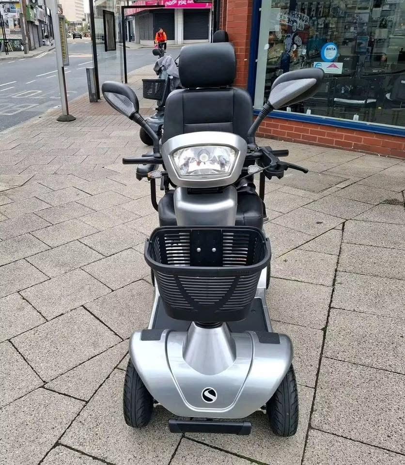 Sunrise Medical Sterling S400 mobility scooter  - view 2
