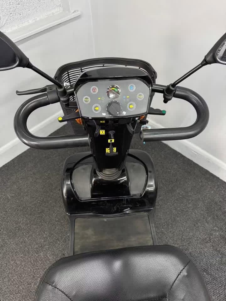 REHAB ALPHA MOBILITY SCOOTER  - view 3