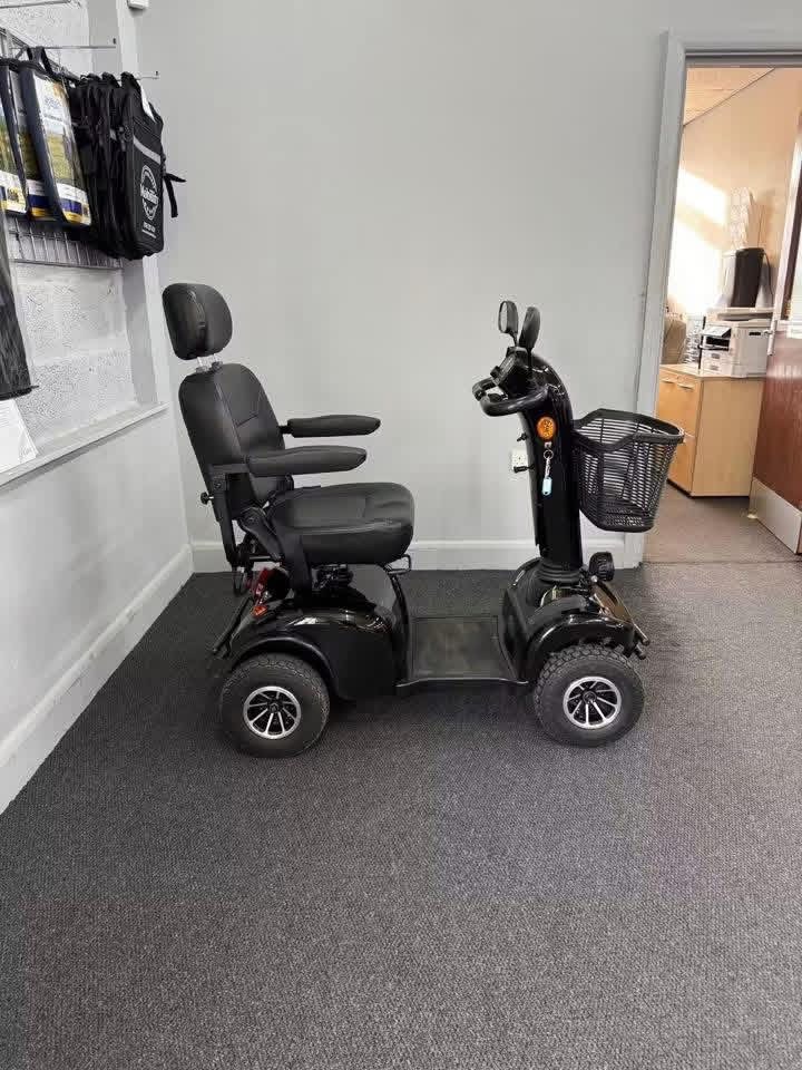 REHAB ALPHA MOBILITY SCOOTER  - view 4