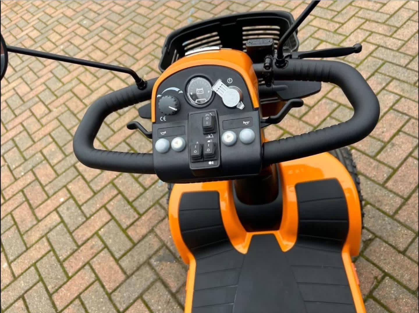 Pride Pursuit 2.0 Mobility scooter - view 4